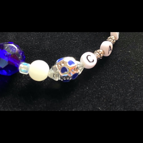 ❣️UK Wildcats, 2 fan bracelets, blue/white various bead types, CATS & paw - Picture 5 of 12